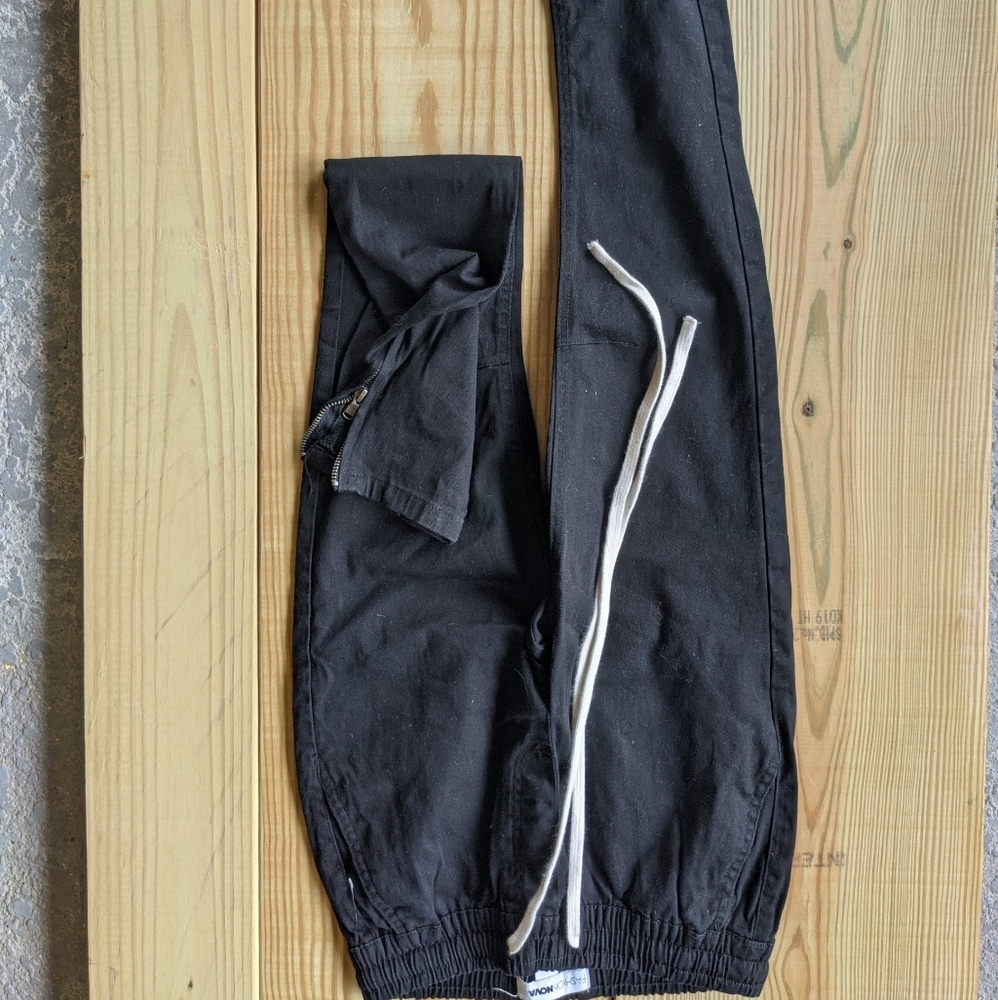 Black pans big kids size s